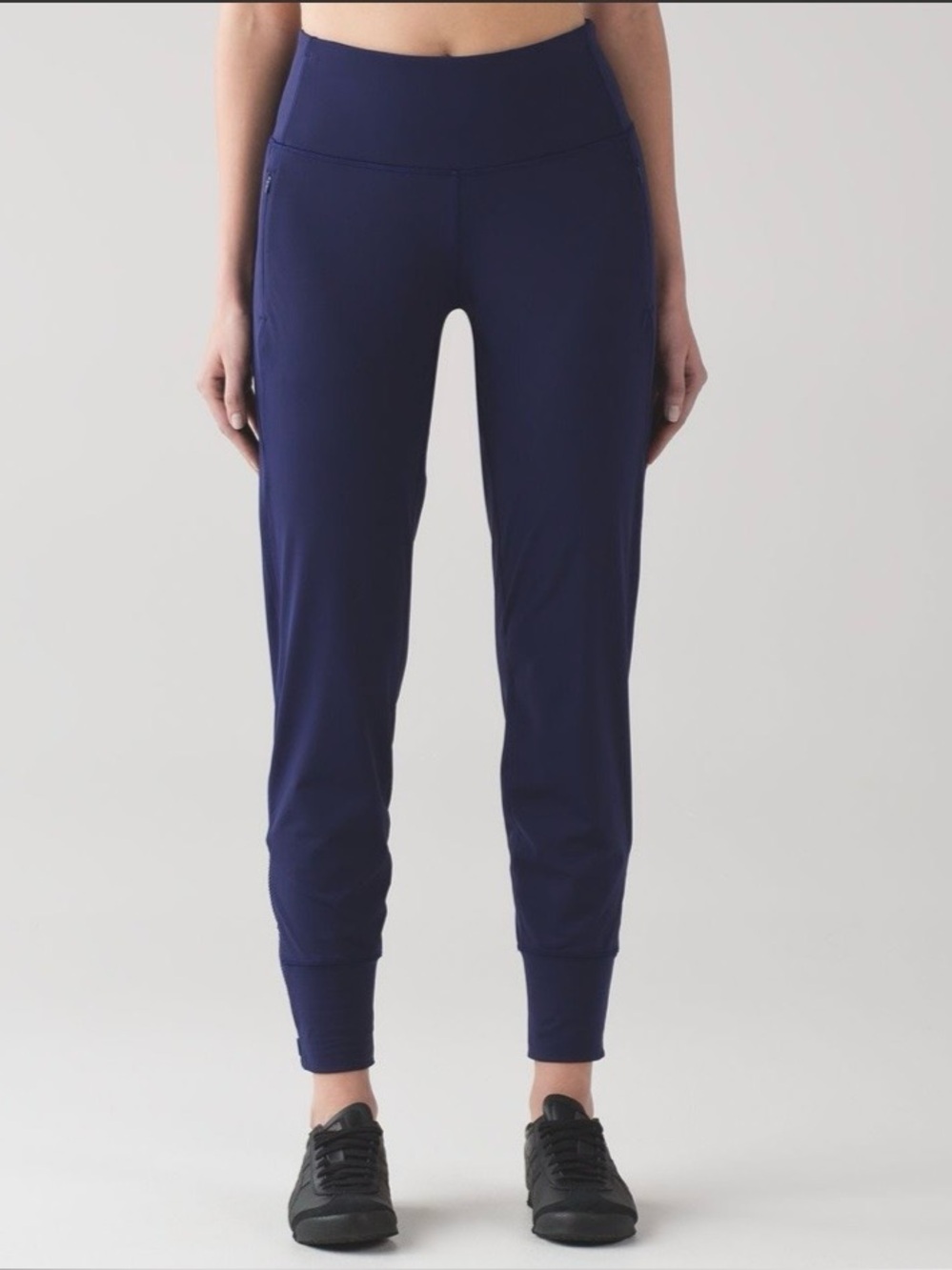 Lululemon Women's Fresh Tracks Navy Blue Athletic Jogger Pants Size 4